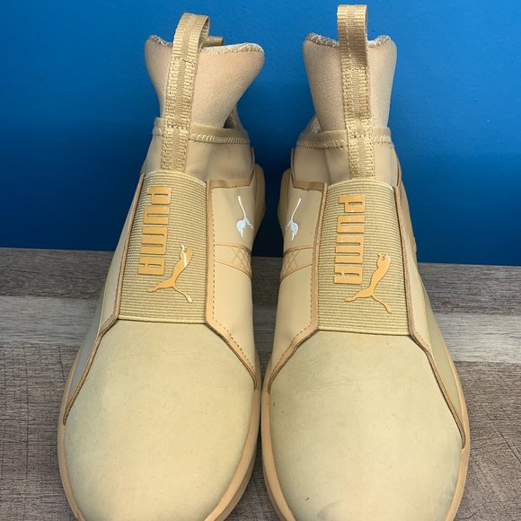 Puma Light Weight FTWRF/FVNSJ BROWN WOMEN SIZE 10 - Picture 1 of 5